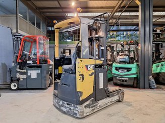 Carretilla retráctil Caterpillar NR20NH