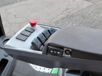 Carretilla contrapesada de 3 ruedas Hangcha XC3-18i (CPDS18-XCC2G-SI)