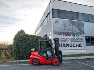 Carretilla contrapesada de 4 ruedas Hangcha XF35G-2 (CPYD35-X2H21F1)