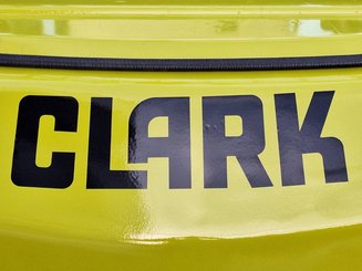 Carretilla contrapesada de 4 ruedas Clark GEX40