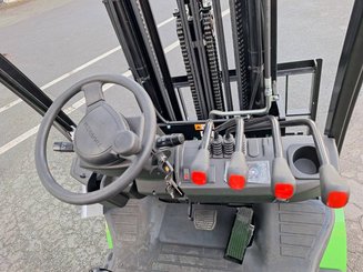 Carretilla contrapesada de 4 ruedas Hangcha AE20Ci