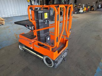 Plataforma de mástil JLG 10MSP - 1