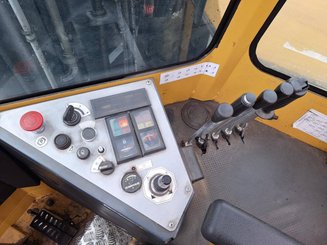 Carretilla multidireccional carga lateral Combilift C8000-15