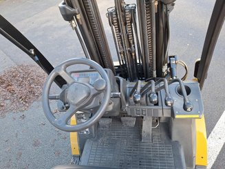 Carretilla contrapesada de 4 ruedas Caterpillar GP25N - 15