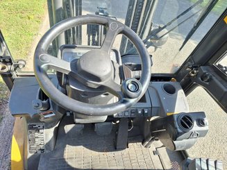 Carretilla contrapesada de 4 ruedas Caterpillar GP25NTD