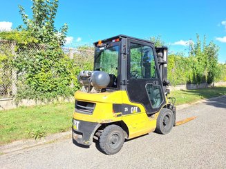 Carretilla contrapesada de 4 ruedas Caterpillar GP25NTD