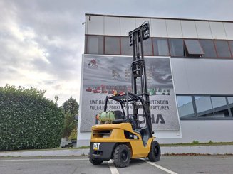 Carretilla contrapesada de 4 ruedas Caterpillar GP30NTD - 8