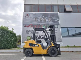 Carretilla contrapesada de 4 ruedas Caterpillar GP30NTD - 5