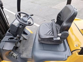 Carretilla contrapesada de 4 ruedas Caterpillar GP30NTD - 12