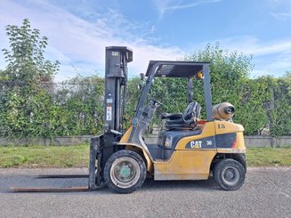 Carretilla contrapesada de 4 ruedas Caterpillar GP30NTD - 2