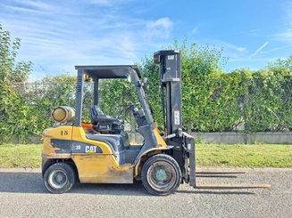 Carretilla contrapesada de 4 ruedas Caterpillar GP30NTD - 4