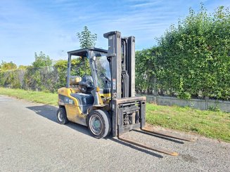 Carretilla contrapesada de 4 ruedas Caterpillar GP30NTD - 1