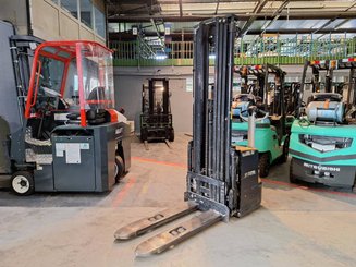 Apilador con conductor acompañante Caterpillar NSP16N2 - 3