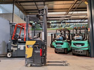 Apilador con plataforma Caterpillar NSR20N - 7
