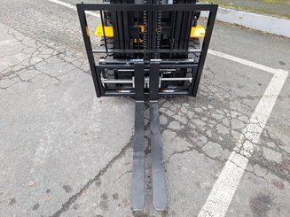 Carretilla contrapesada de 4 ruedas Hangcha XE25i (CPD25-XEY2-SI)