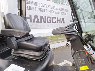 Carretilla contrapesada de 4 ruedas Hangcha XE25i (CPD25-XEY2-SI)
