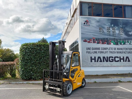 Carretilla contrapesada de 4 ruedas Hangcha XE38i - 1