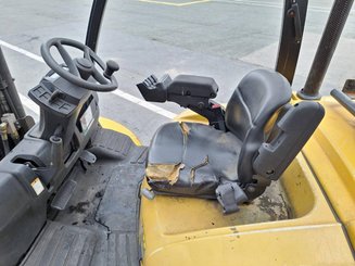 Carretilla contrapesada de 4 ruedas Yale GLP45SVX5