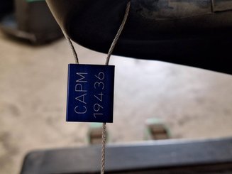Transpaleta con conductor acompañante Yale MP20X