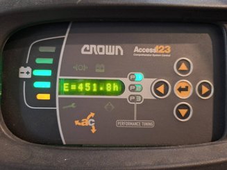 Apilador con conductor acompañante Crown ESI4000-12