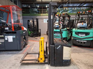 Apilador con conductor acompañante Crown WE2300-16 - 5