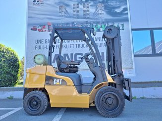 Carretilla contrapesada de 4 ruedas Caterpillar GP30N