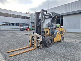 Carretilla contrapesada de 4 ruedas Caterpillar GP30N - 16