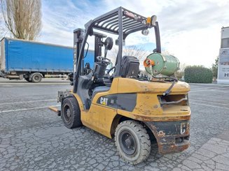 Carretilla contrapesada de 4 ruedas Caterpillar GP30N - 19