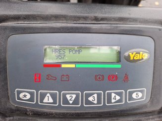 Carretilla contrapesada de 3 ruedas Yale ERP16ATF