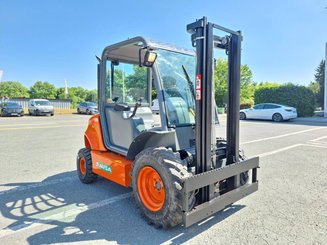 Carretilla todoterreno Ausa C150H