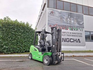 Carretilla contrapesada de 4 ruedas Hangcha XC35i