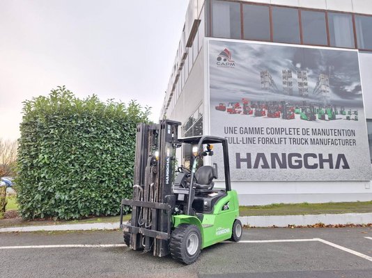 Carretilla contrapesada de 4 ruedas Hangcha XC35i - 1