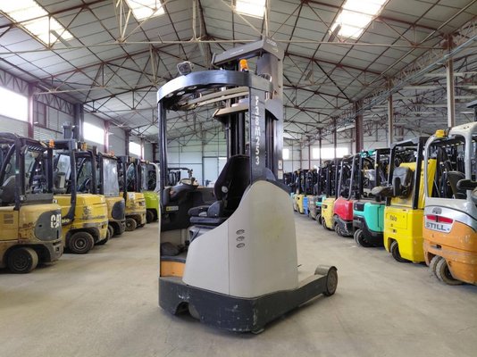 Carretilla retráctil Crown ESR5000 2.0 - 1