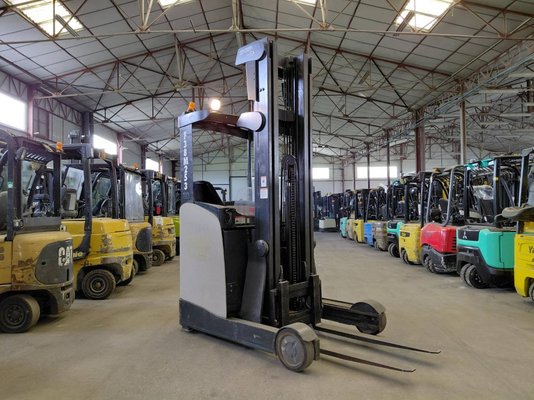 Carretilla retráctil Crown ESR5000 2.0 - 1