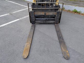 Carretilla contrapesada de 4 ruedas Caterpillar GC55K