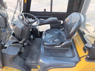Carretilla contrapesada de 4 ruedas Caterpillar GP35NT