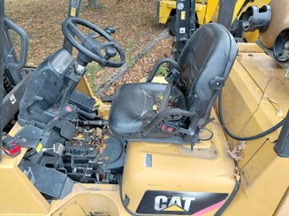 Carretilla contrapesada de 4 ruedas Caterpillar GC55K