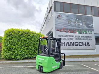 Carretilla contrapesada de 3 ruedas Hangcha  XC3-18i (CPDS18-XCY2G-SI) 