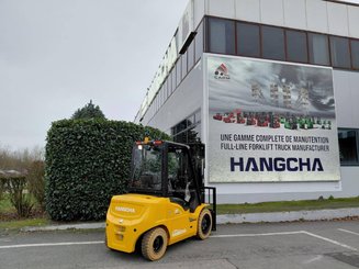 Carretilla contrapesada de 4 ruedas Hangcha XE30i ( CPD30-XEY2HA-SI )