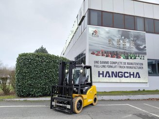 Carretilla contrapesada de 4 ruedas Hangcha XE30i ( CPD30-XEY2HA-SI )