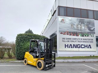 Carretilla contrapesada de 4 ruedas Hangcha XE30i ( CPD30-XEY2HA-SI )