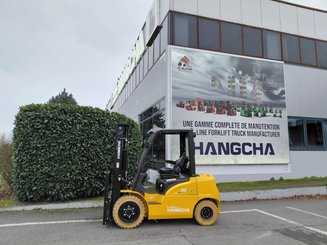 Carretilla contrapesada de 4 ruedas Hangcha XE30i ( CPD30-XEY2HA-SI )