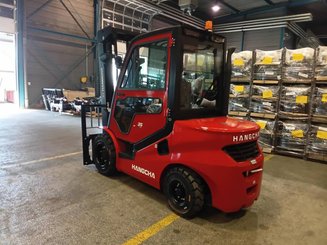 Carretilla contrapesada de 4 ruedas Hangcha XF35D-2 (CPCD35-X2H7F1) - 1