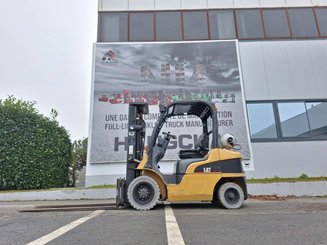 Carretilla contrapesada de 4 ruedas Caterpillar GP25N