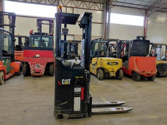 Apilador con plataforma Caterpillar NSR16N - 4