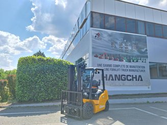 Carretilla contrapesada de 4 ruedas Hangcha XE25i