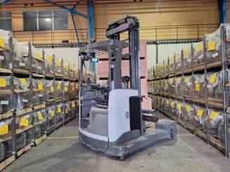 Carretilla retráctil multidireccional UniCarriers 250DTFVRE635UFW