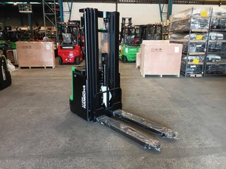 Apilador con conductor acompañante Hangcha CDD16-XT1-SI