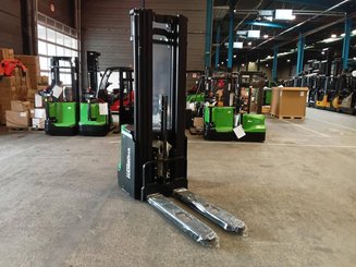 Apilador con conductor acompañante Hangcha CDD20 XT1-SI