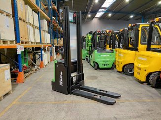 Apilador con conductor acompañante Hangcha CDD12-XT1-SI